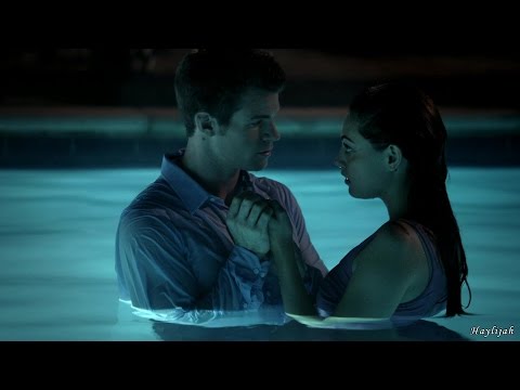 The Originals 1x06 Davina unlinks hayley. Elijah holds hayley in the pool