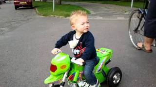 Download Lagu ivan en zijn nieuwe motor 25-08-11 MP3