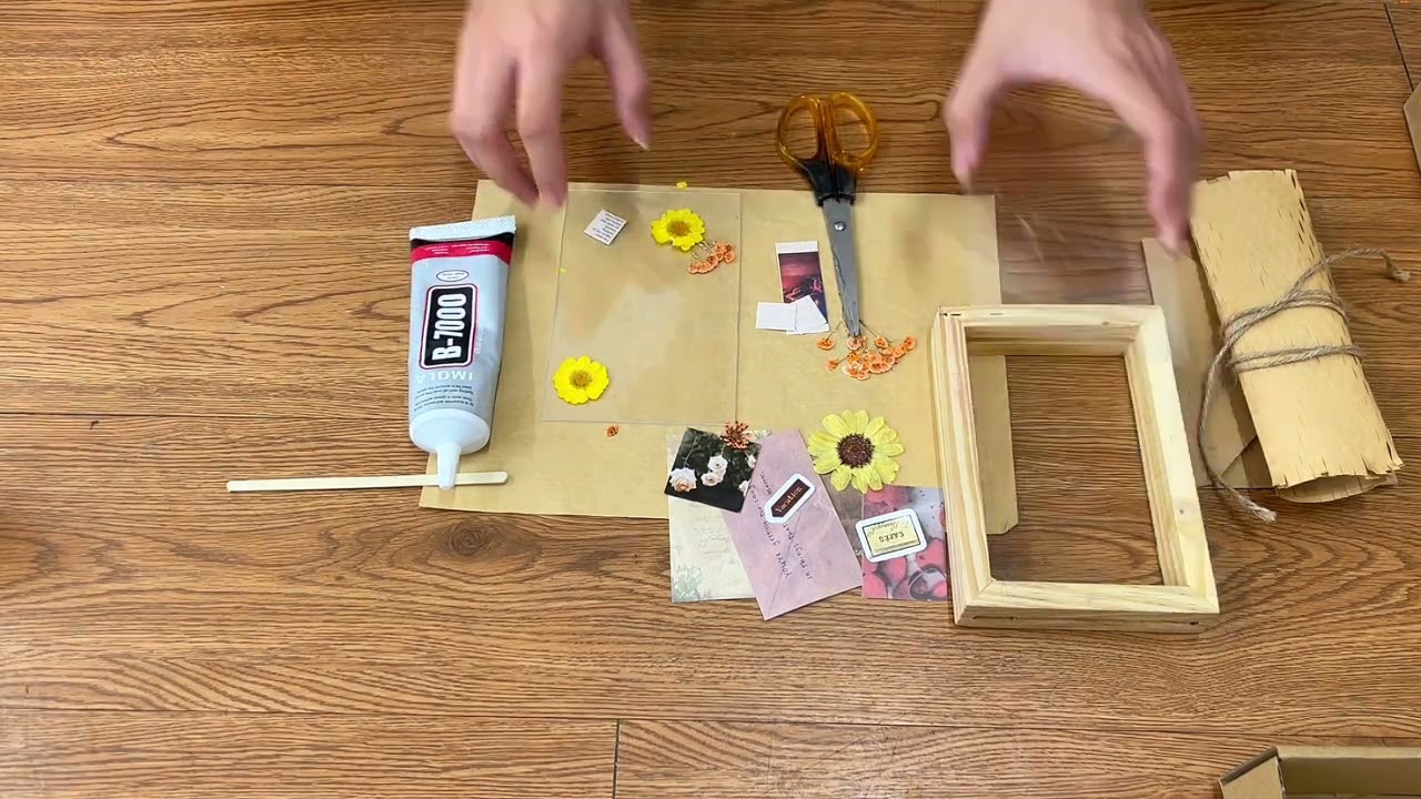 Hướng dẫn làm khung tranh hoa khô