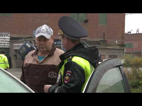 Инспекторы технического надзора ГИБДД устроили тест водителям, которые перевозят опасный груз