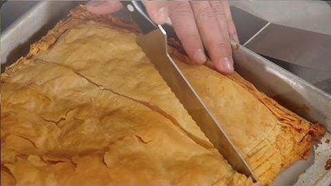 Spinach Pie - Mad Hungry with Lucinda Scala Quinn