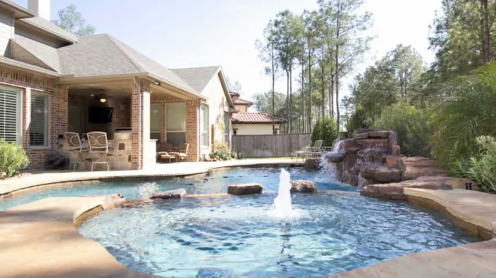 46 S. Shasta Bend Circle, Creekside, The Woodlands