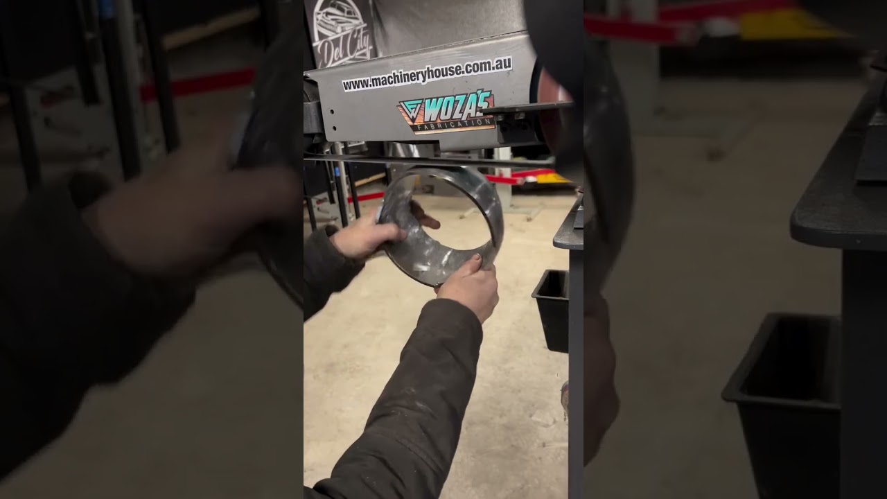 Великолепная работа по изготовлению верхних чашек пружин для Toyota Stout от @stoutmetalcraft.