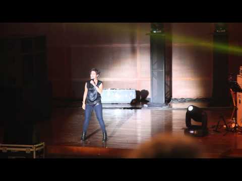 Sunidhi Chauhan Live in KL March 2014 - Kamli