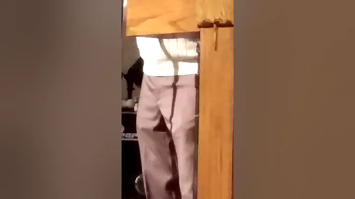 Ralph Noland singing "O Holy Night" 12/2/18