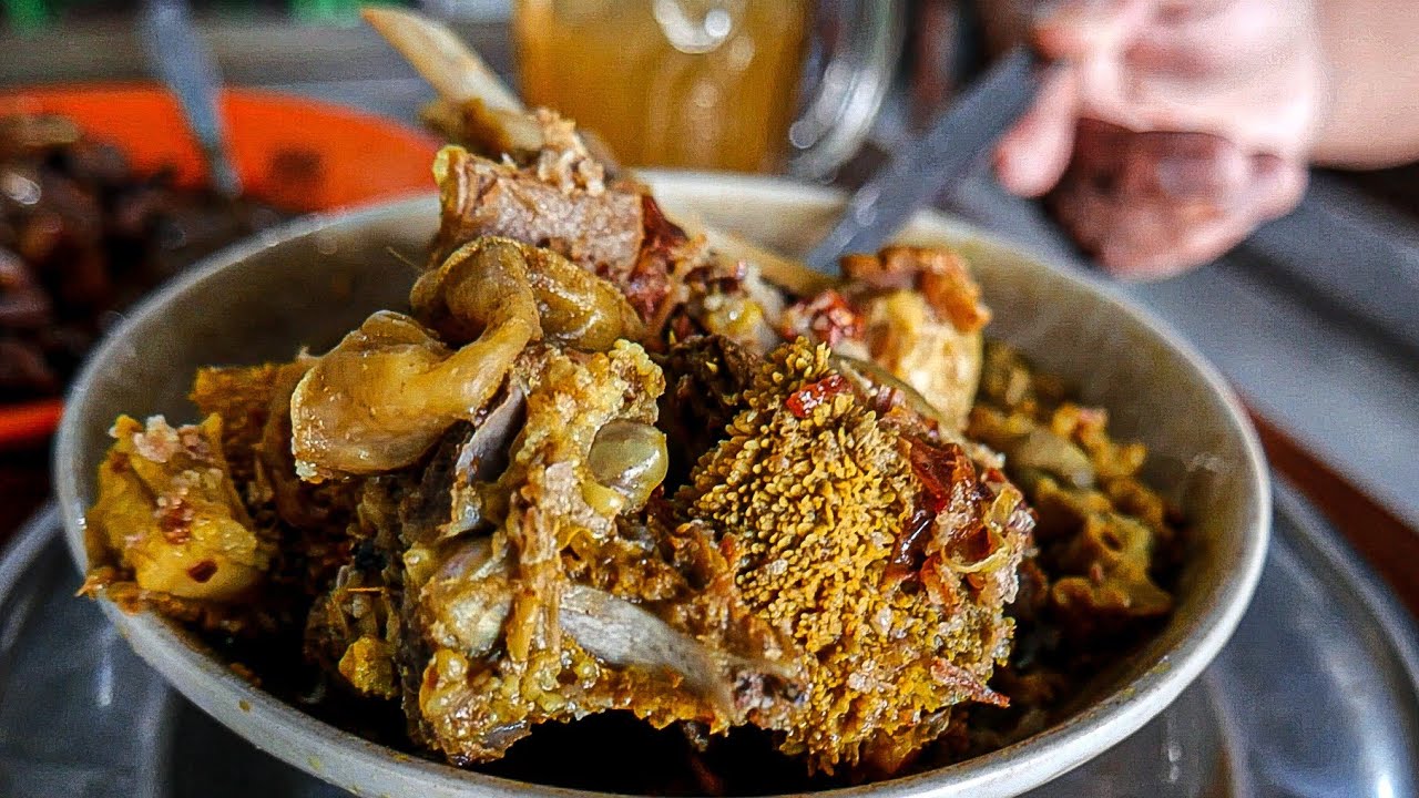 SATE TUMPAK PALING LARIS DI MOJOKERTO!! GAK SAMPAI SEHARI 5 KAMBING LUDES