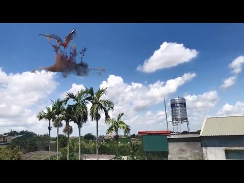 Video 5 Lần Rồng Lửa Xuất Hiện Trên Bầu Trời Vô Tình Được... - youtube