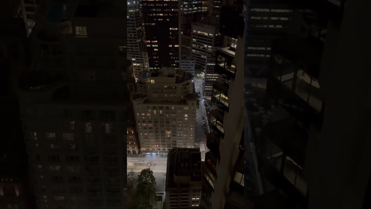 Sydney skyscrappers night time 
