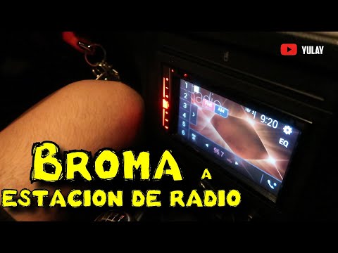 Pidiendo La Canción Del “Ansioso” En La Estación De Radio