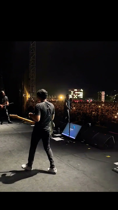 Baladewa Beri Lagu Selamat Ulang Tahun (Jamrud) Untuk Andra Ramadhan