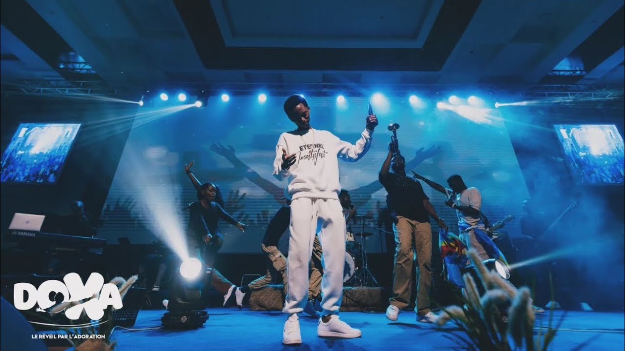 Daniel Banam - Doxa : Spontaneous Worship/ j’irai là haut + Yesu (Michael Manya)