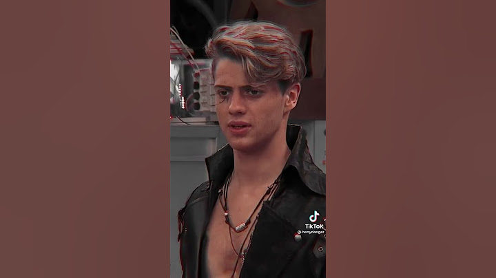 Sim eu não consegui dormir não é Cafeína é culpa do loirinho do jace norman 💜💖🤙