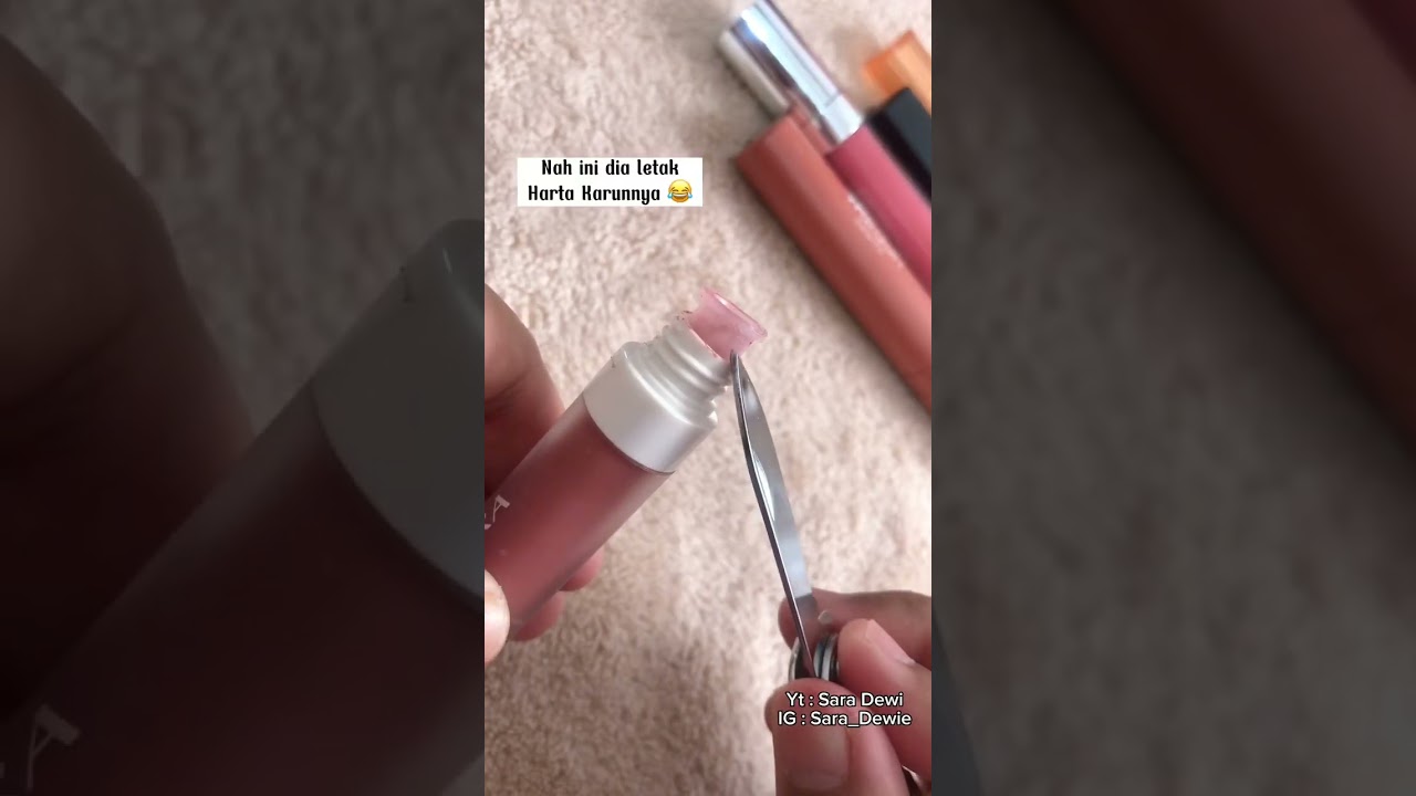 LIP CREAM HABIS JANGAN DIBUANG!!! TERNYATA MASIH NGUMPET BANYAK DI SINI! 