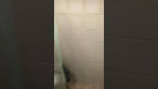 Banho No Frio? De Roupa