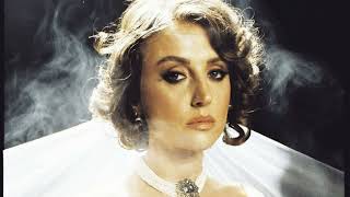 بينجو بكر - وحدك تشغل بالي (أغنية تركية مترجمة) Bengü Beker - Bir Tek Düşüncem