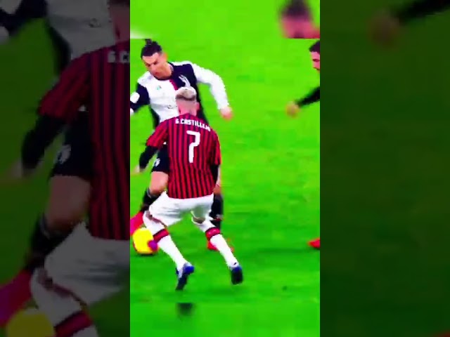 Ronaldo dribbling + goal perfect Cocktail 🔥 #shorts #ronaldo #football class=