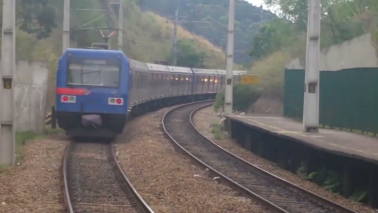 CPTM Série 3000 e Série 1100 / 3014 e 1116 na estação Vila Clarice