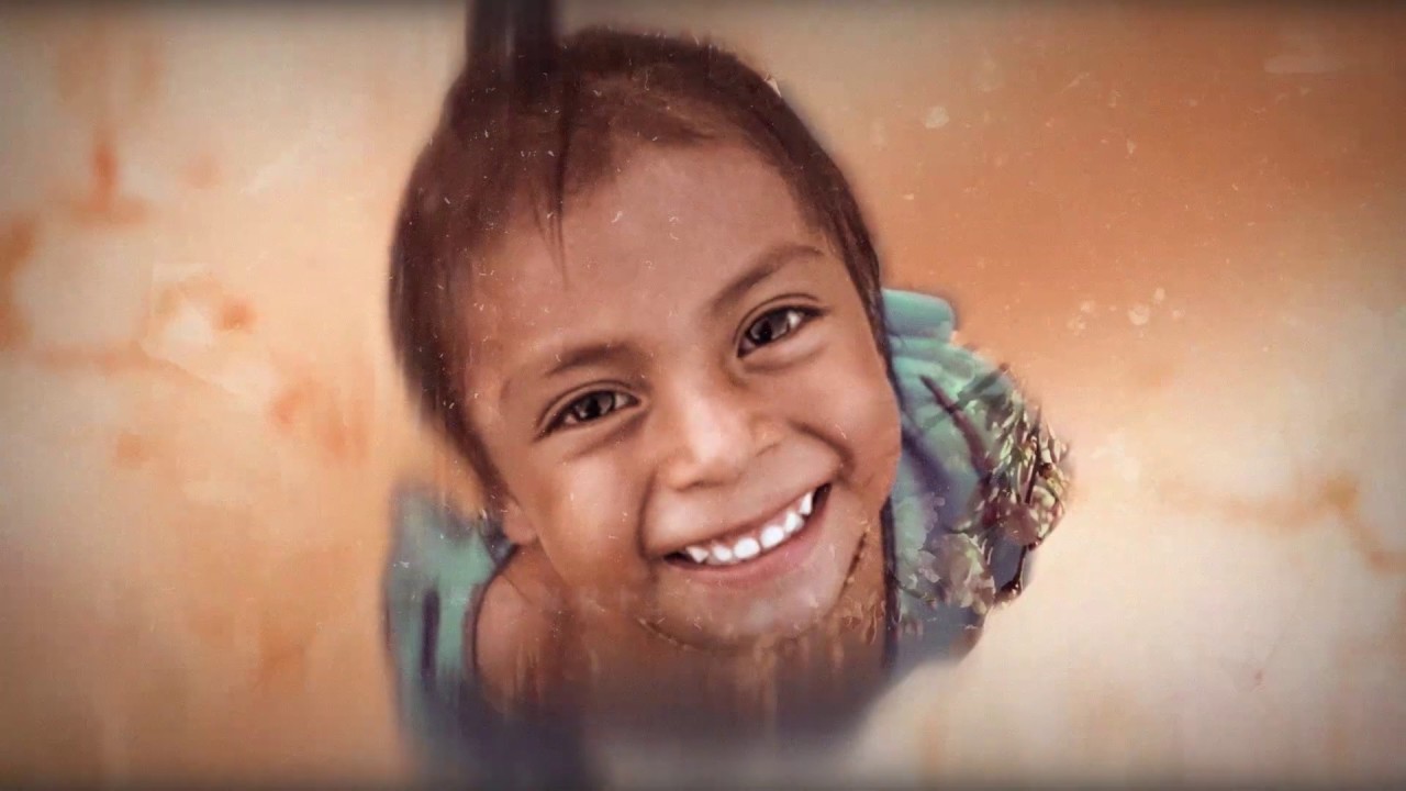 Adriana Lucía - Para Hablar De Amor (Lyric Video)