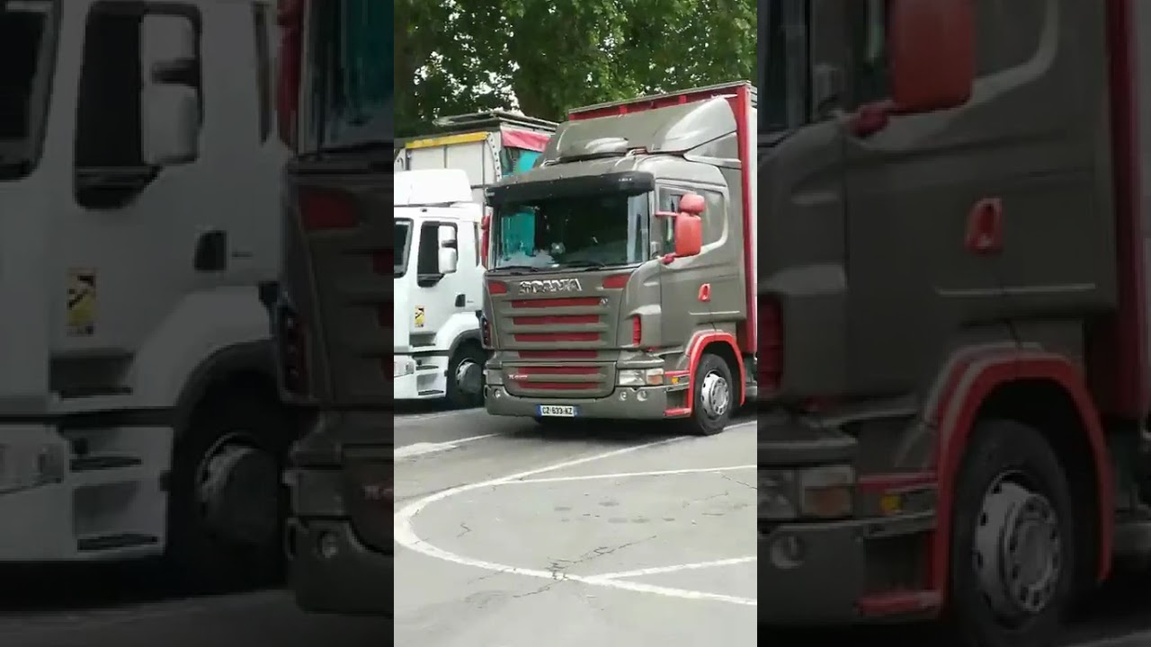 Fête foraine de Pentecôte à Decize 2025 - Arrivée des convois