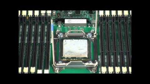 IBM System x 3750 M4 Install MicroProcessor and Heat Sink