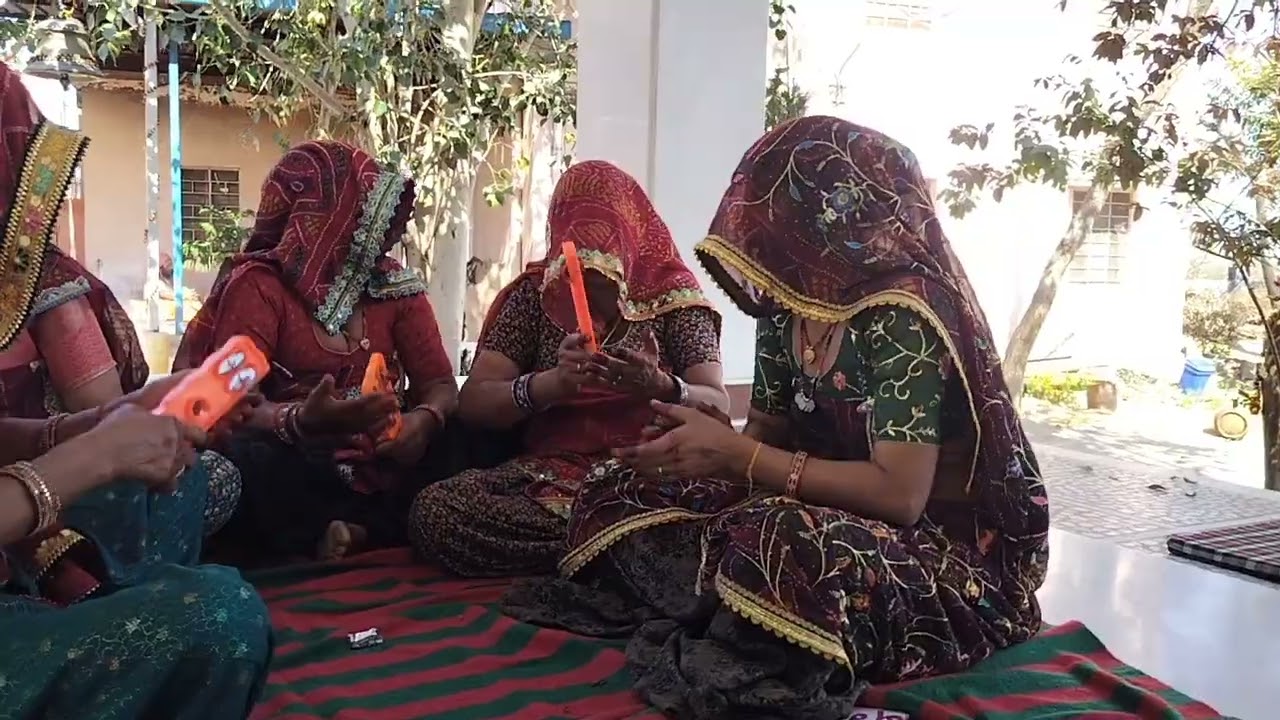 बहुत सुंदर सत्संग का भजन। चार चार सखियां घर माई रेवे दोय घड़ी भजना मैं चालों जी।