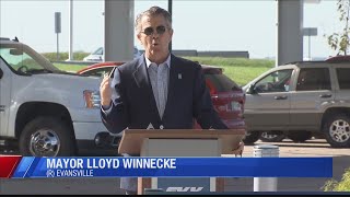 Ribbon cutting on Evansville Regional Airport’s year long solar project