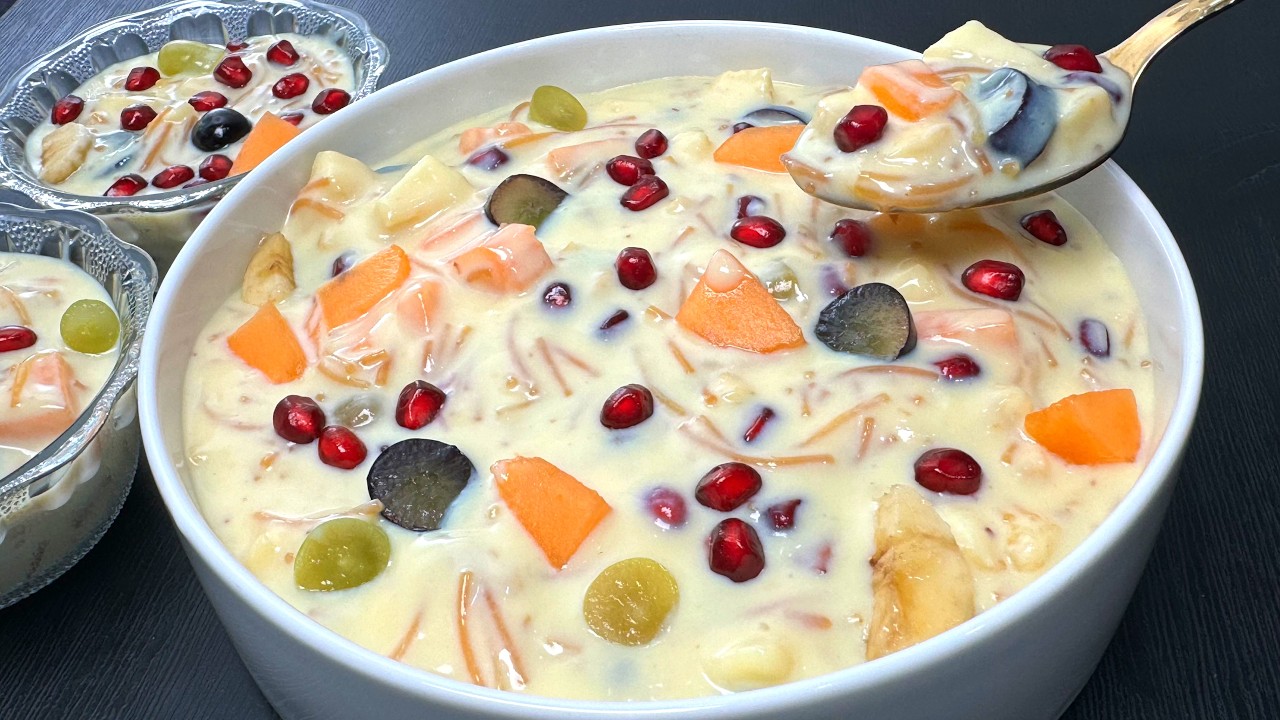 कटोरीयां चाटते रह जायेंगे बिना क्रिम इतना टेस्टी फ्रूट कस्टर्ड बनेगा तो पड़ौसी भी मेहमान बनकर चलेआएगे