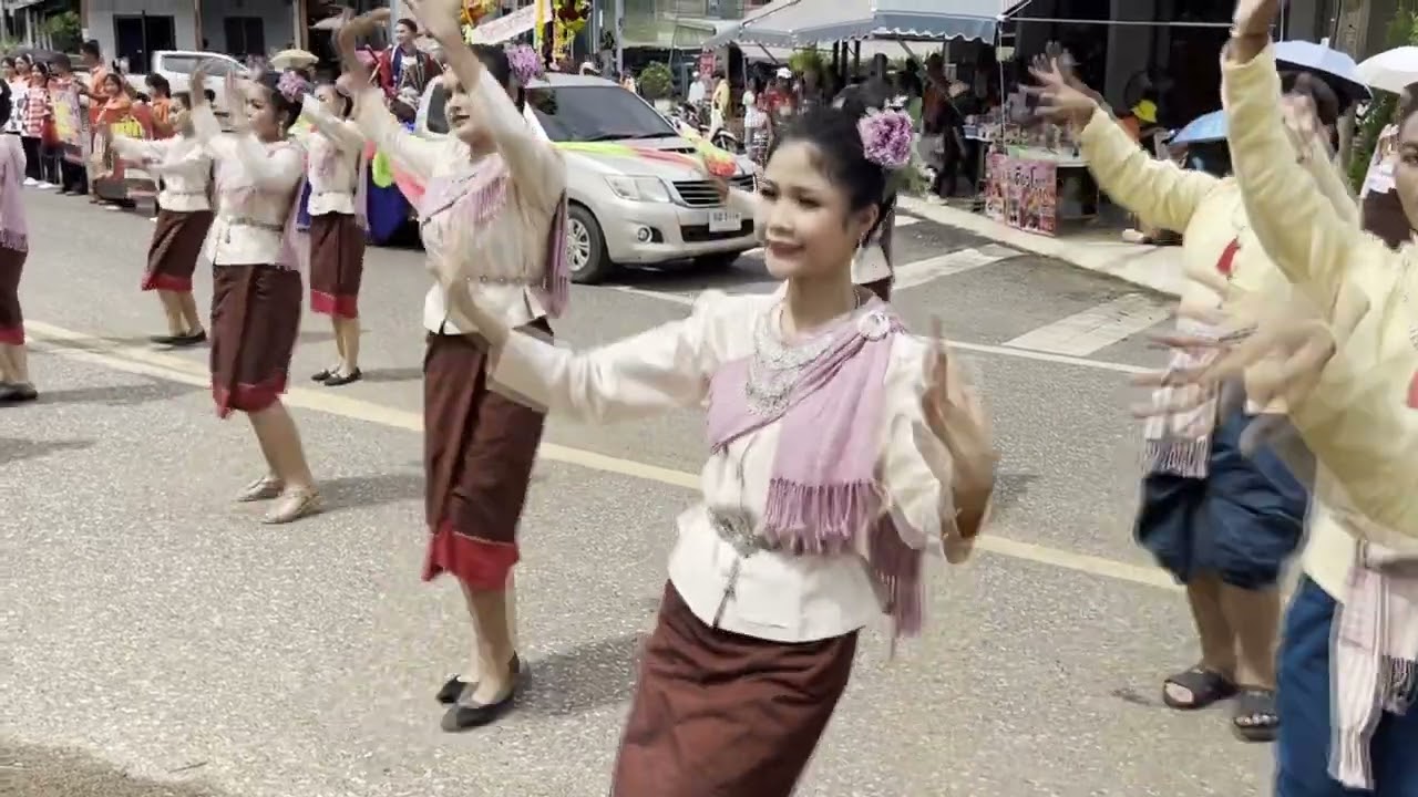 บุญบั้งไฟ อำเภอพนา 2568