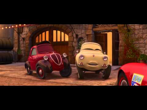 Disney Pixar Cars 2 trailer con Siani, Loren, Cortellesi