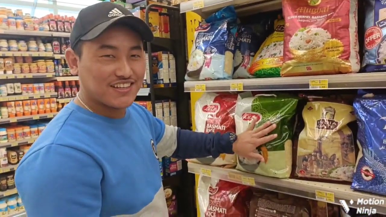 Mazyad mall (Lulu) (shopping centre) mussafah( Abu Dhabi)vlogs#2 (dosto ke sath)