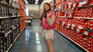 Shoe Shopping With Daisy