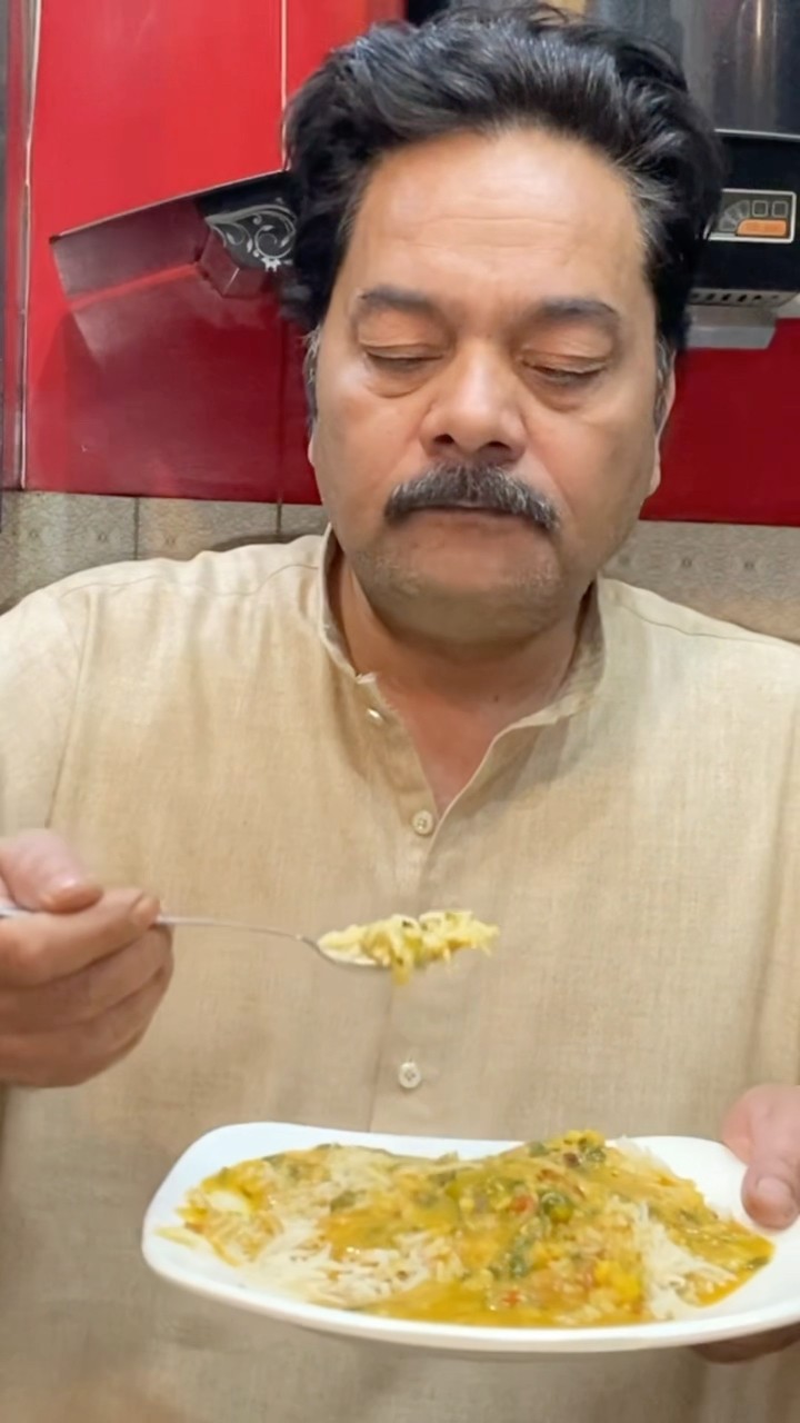 Daal chawal me boti koi ni h ☹️?دال چاول میں بوٹی کوئی نئ ہے ​⁠@TJPardesiOfficial
