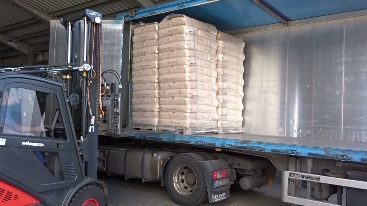 Doppel-Palettengerät mit Teleskopgabeln | Double Pallet Handler with Telescopic Forks 2T429C/T101T