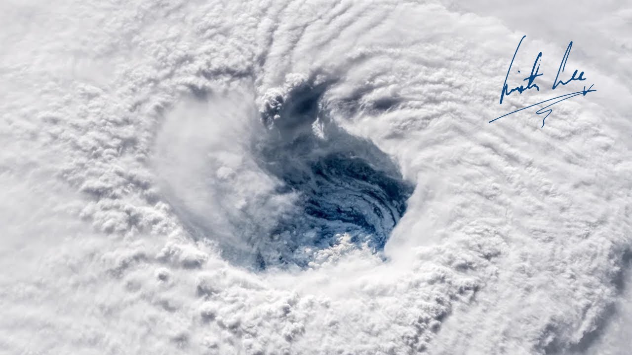 University of Miami Hurricanes Theme Song (NCAA) "Eye of a Hurricane