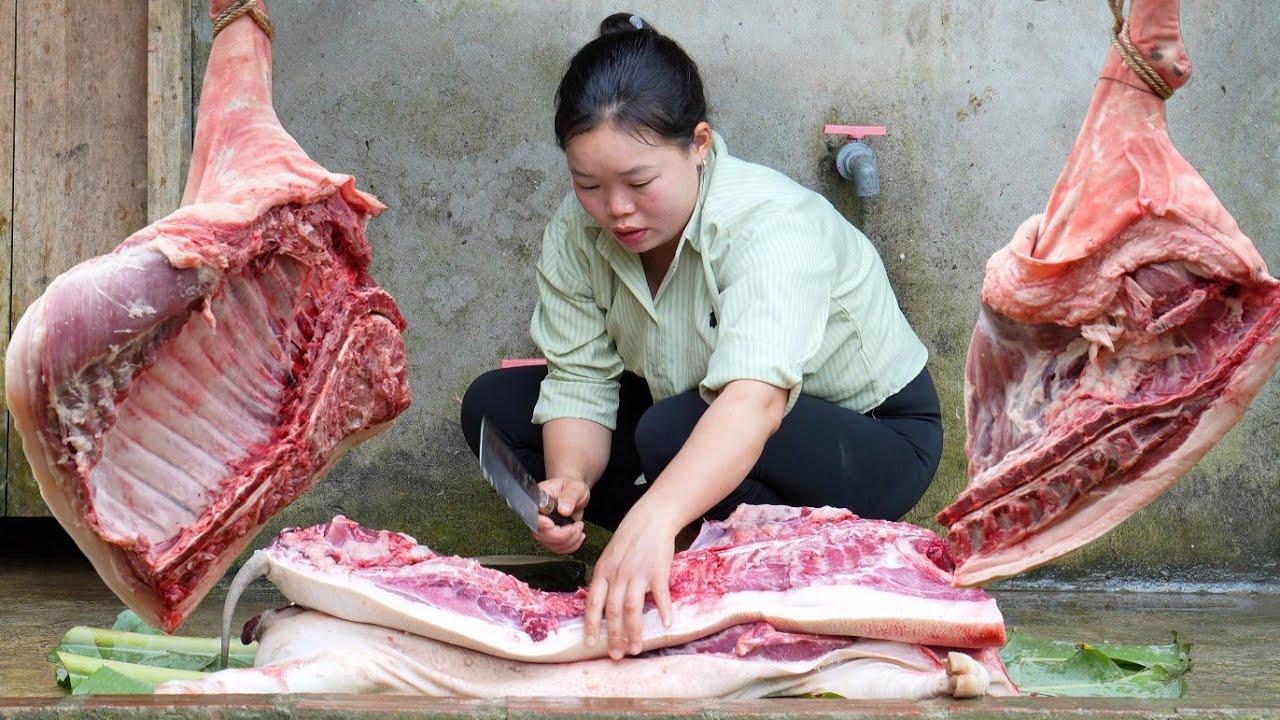 Butchering a 3-Year-Old Black Pig | Traditional Pork Processing for Local Market.