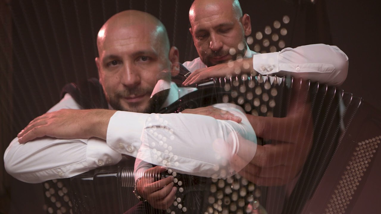 ACA CERGAR & BOBI - OSTRO (LIVE)