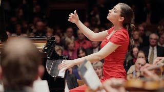 Frédéric Chopin: Piano Concerto No. 1 e-minor (Olga Scheps live) screenshot 5