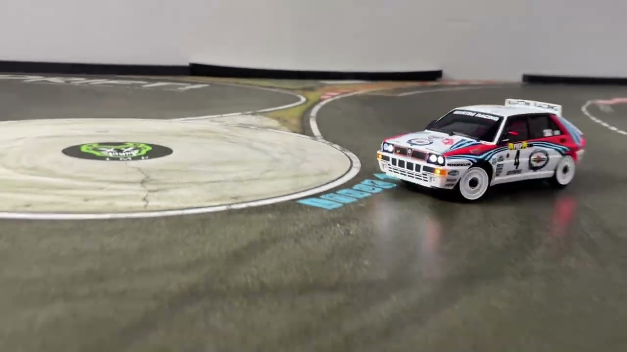 This is so much fun! Mini-Z LANCIA DELTA No. 4 racing car - YouTube