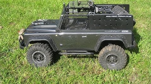 Axial SCX10 Dingo Military Land Rover Back Yard Test