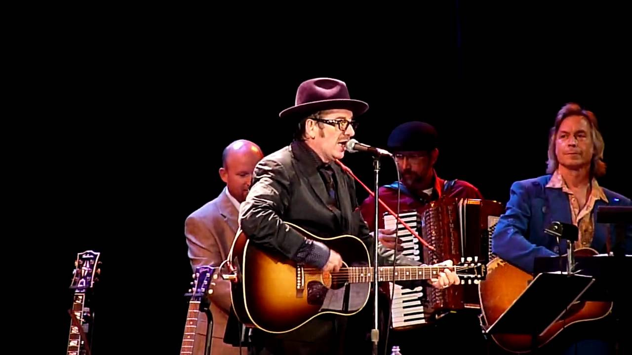 Elvis Costello (Angels Wanna Wear My) Red Shoes YouTube