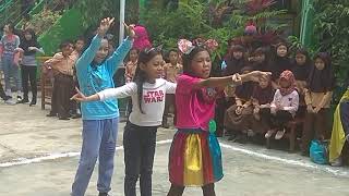 Jenni Solo Sdn 3 Komet Anak Sd