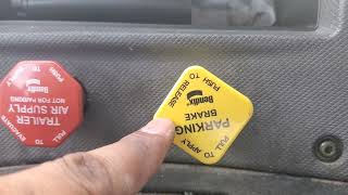 how to replace DASH BREAK VALVE on FREIGHTLINER CASCADIA?Air leak in dashboard break valve? #trucker
