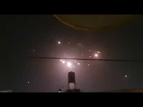 شراره های آتش در حال باریدن بر سر دشمن صهیونیستی 