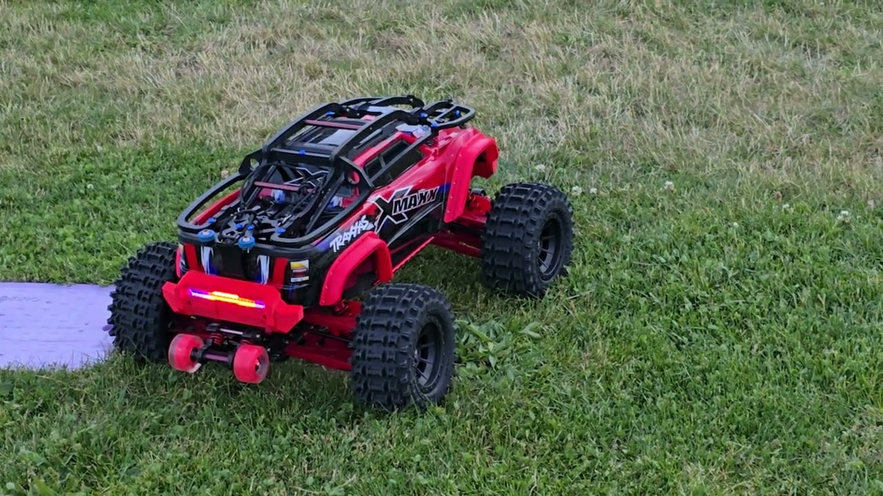 X-Maxx JConcepts Magma testing after rebuild.