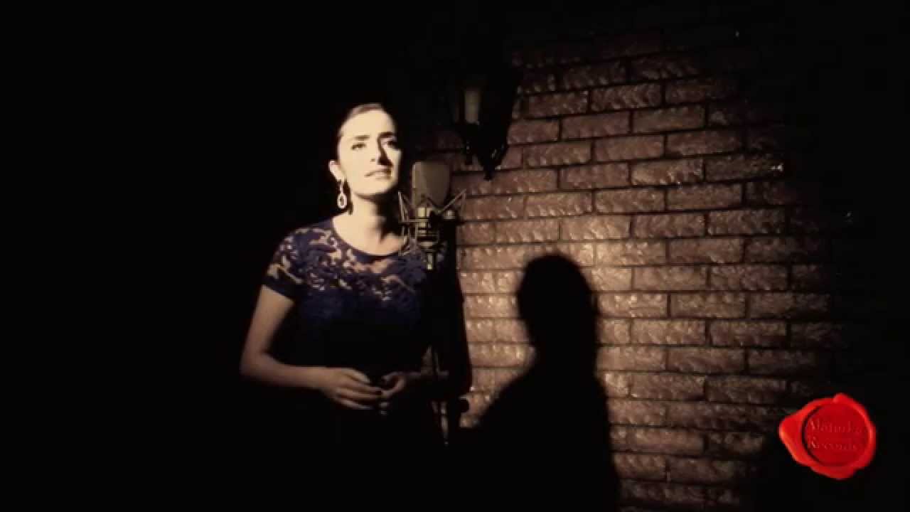 BİR PENBE İNCİSİN SEN ( YAPRAK SAYAR - ALATURKA RECORDS )