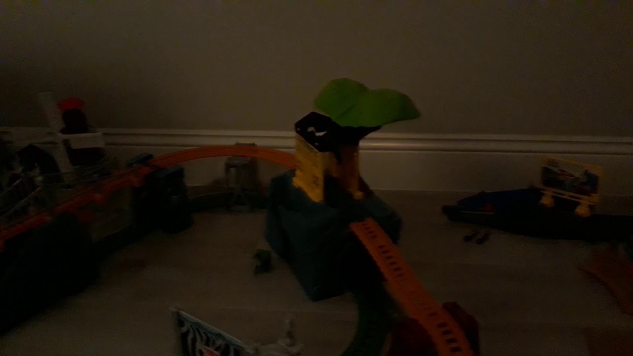 Thomas and Friends Motorized Animal Park Monkey Adventure Set Review Part 2