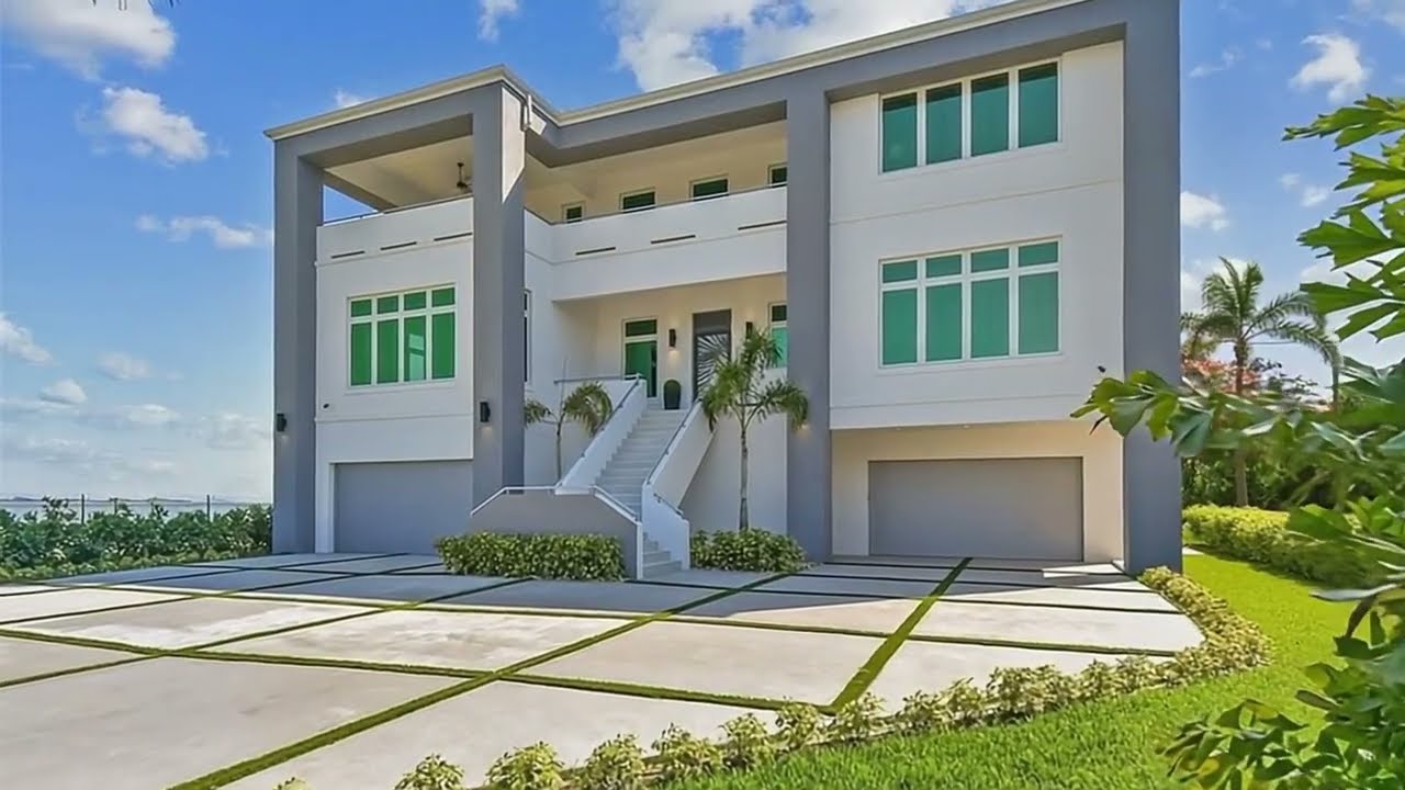 Tampa Billionaire's Row Estate | $16.8M Davis Islands Fortress