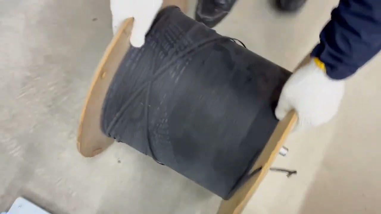 ブレーキ機能追加！パイプ椅子のようにスリムになってバケット荷台での