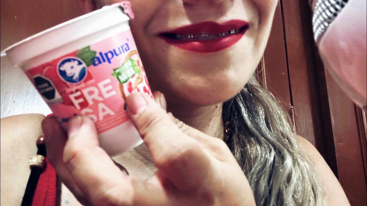 Comiendo yogurt ASMR micrófono 🎙️ nuevo