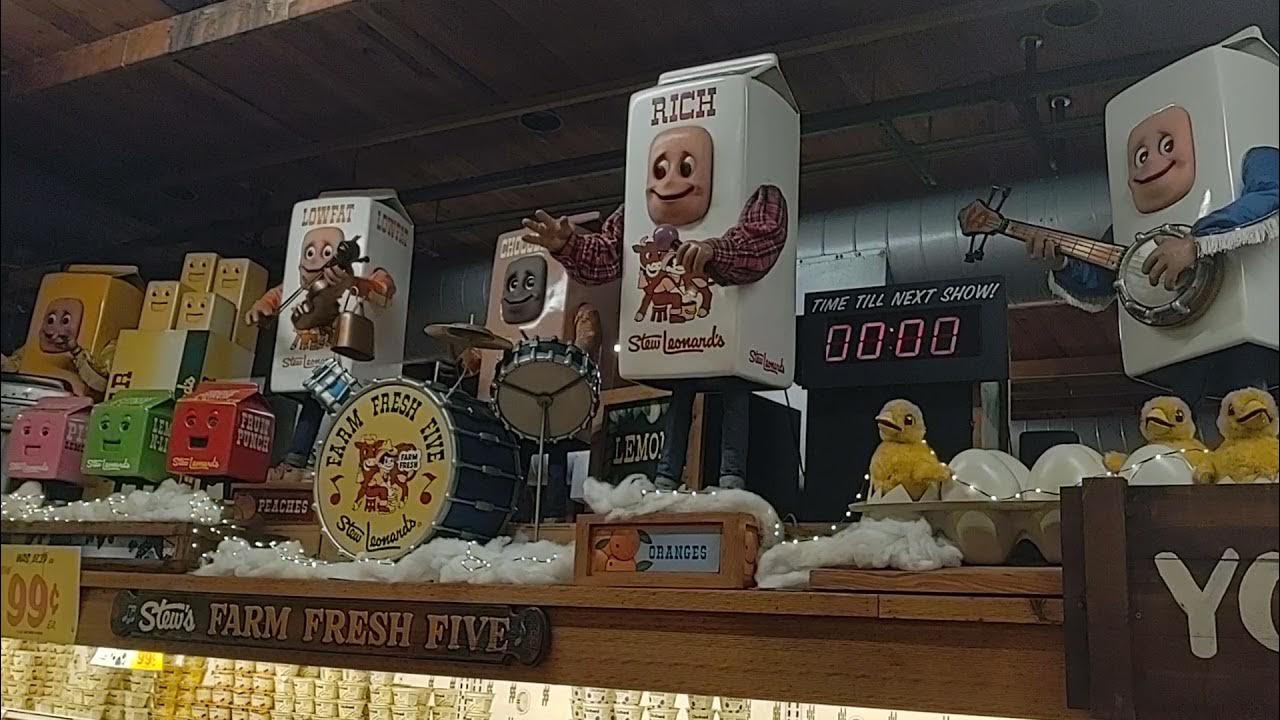 Stew Leonard's Norwalk Milk Band Xmas Tunes 2 12/14/21 YouTube